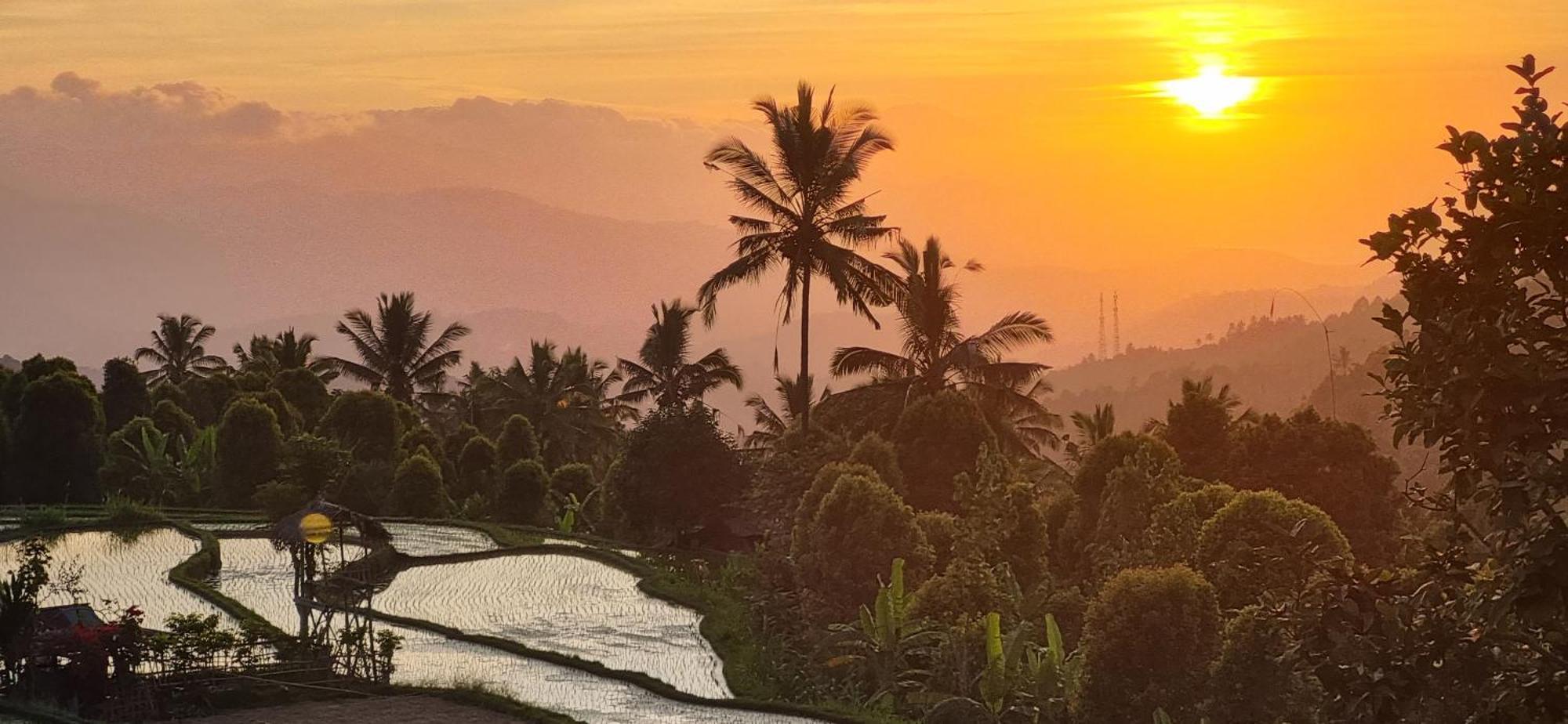 Utopiaku - Munduk Highlands Villa Ngoại thất bức ảnh
